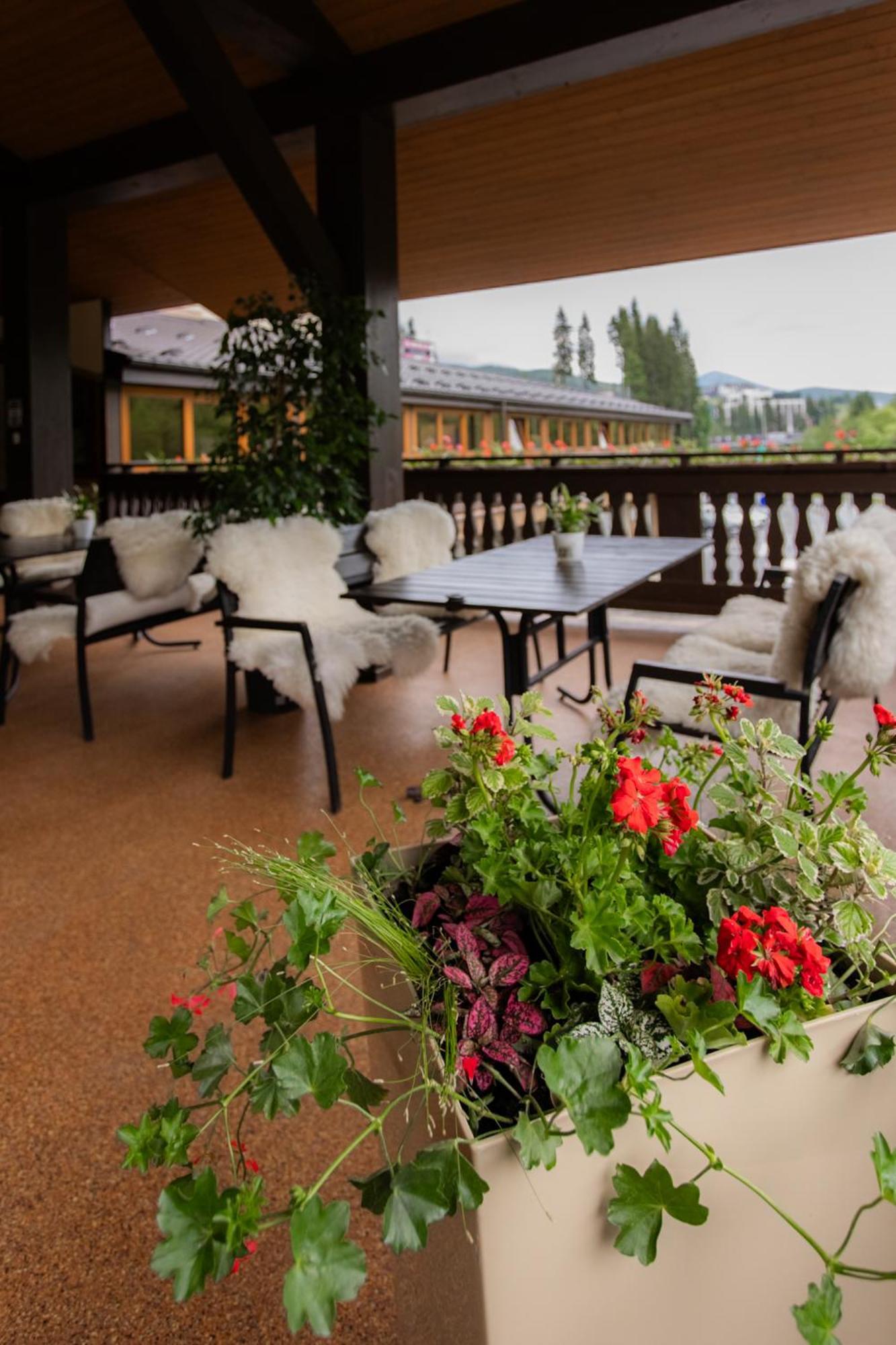 Ganz & Spa Bukovel Extérieur photo